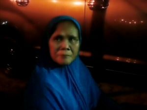 Kehilangan Alamat Anaknya karena Dicopet, Mak Fatimah Terlantar Di Merangin