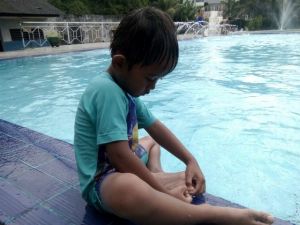 Banyak Kaki Pengunjung Terluka, Kolam Renang Hotel Marissa Dikeluhkan