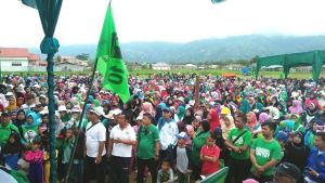 Adirozal Jalan Santai Bersama Ribuan Warga di Harlah PPP   