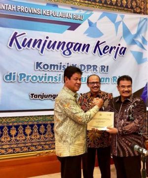 Kembangkan Destinasi Wisata Dunia, SAH Bawa Sekjen Kemenpar Kunjungi Kepri   