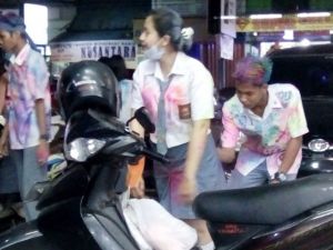 Konvoi dan Coret-Coretan Masih jadi Pilihan ABG Zaman Now Rayakan Lulus SMA