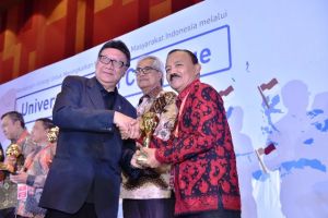 Pemkot Jambi Kembali Raih Penghargaan dari Presiden RI Wujudkan Capaian UHC 2019 lebih awal pada tah