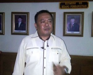 Komisi III Desak PUPR Provinsi Jambi untuk Segera Memperbaiki Jalan-jalan yang Rusak