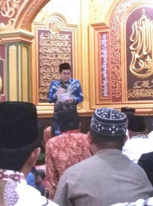Wako AJB Dampingi Safari Ramadhan Tim Pemprov Jambi di Masjid Jamik Koto Baru