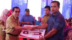 Pemkot Sungai Penuh Salurkan Bantuan Stimulan Kepada 360 KK