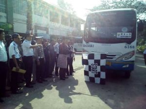 Resmi Dilepas Sekda Dianto,  Angkutan Lebaran Pakai Stiker Berarti Lolos Uji