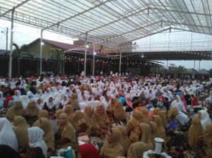 Dihadiri Ribuan Relawan Pemenangan, Fasha-Maulana Gelar Silaturahmi dan Buka Bersama