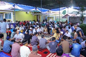Ribuan warga Dusun Bangko Berbuka Bersama Bang Ojie