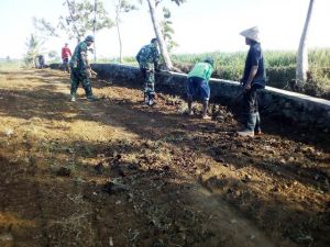 Bangun Jalan Untuk Tingkatkan Kesejahteraan Warga