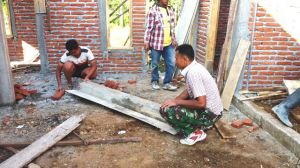Anak Sekolahpun Ikut Membantu Bikin Beige Sting