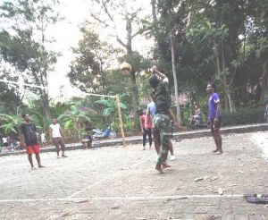 Menjalin Kebersaaman Dan Berolah Raga Main Volly