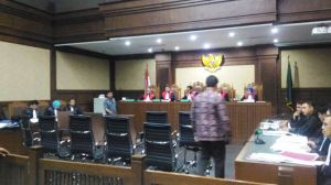 Di Persidangan, Iim Sebut Bantu Ambulance, Sapi Kurban dan Baliho Zumi Laza