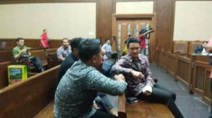 Soal Uang Ketok Palu 2017,  Ini Jawaban Zola