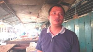 Harga Daging Ayam Stabil di Pasar Tradisional Angso Duo      