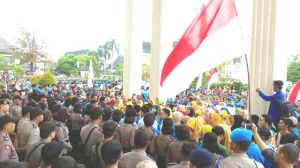 Mars Yaa Lal Wathon Berkumandang di DPRD Provinsi Jambi