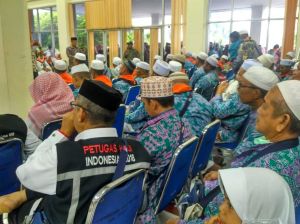 Sekda Batanghari Sambut Kepulangan Ratusan Jamaah Haji