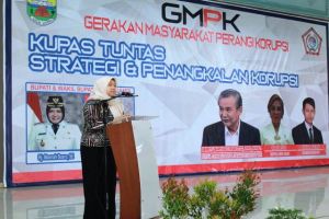 Dalam Seminar Ini, Masnah Janji Segera Panggil Kades dan Camat Soal Dana Desa