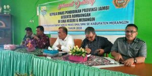 SMA/SMK di Merangin Kekurangan Meja, Kursi dan Guru