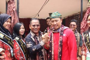 GALERI FOTO: Menpora RI Kunjungi Stand Pemuda Jambi   
