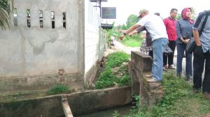 Komisi III DPRD dan PUPR Cek Drainase di Kaca Piring