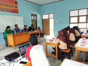 Bawaslu Kota Jambi Ajak Siswa SMAN 7 Kota Jambi Awasi Pemilu