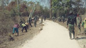 Awali Pekerjaan Fisik Borem Jalan Makadam