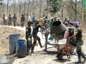 Kodim Rembang: Bagai Ular Satgas TMMD Berjajar