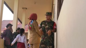 Kepala SD Negeri 64 Curhat ke Dandim 0419/Tanjab, Ini yang Disampaikannya