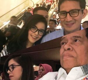 Semangat Muda Berprestasi, Putri Murady Darmansyah Lanjutkan Kuliah di Luar Negeri