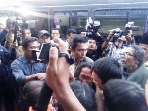 Jenazah Korban Lion Air Warga Jambi Tiba di Bandara Disambut Isak Tangis Keluarga