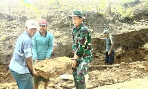 Kenangan Akhir Penemuan Bongkahan Batu Saat Gali Parit