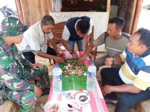 Bukan Hanya Kerja, Makanpun Sama-Sama