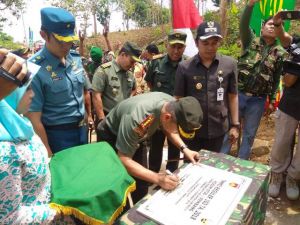 Usai Upacara Danrem 073/Mkt Tandatangani Prasasti