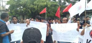 Ratusan Massa Datangi Kantor Bupati Tanjabbar Tuntut PT CKT Penuhi Janji ke KUD Tungkal Ulu