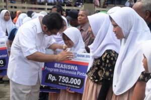 Bukti Kerja SAH di Senayan,  Tahun 2019, 47 Ribu Pelajar SD, SMP, SMA/SMK Akan Dapatkan Beasiswa PIP