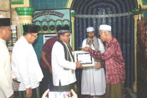 Lakukan Shalat Subuh di Sarolangun, Kapolda Pesan ke Warga Bijak Bermedsos