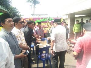 Melayat Ke Rumah Duka, HBA Disambut Keluarga ZN   