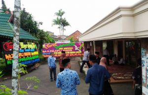 Suasana Rumah Duka Pagi Ini Menunggu Jenazah ZN