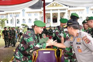 Kapolda Jambi Dampingi Pangdam II Sriwijaya Hadiri Jalan Bersama  HUT Infantri ke 70   