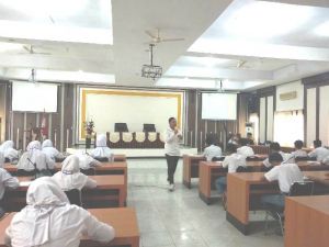 Ketua HMI Cabang Jambi Bicara Manajemen Organisasi di Hadapan Siswa SMA N 5   