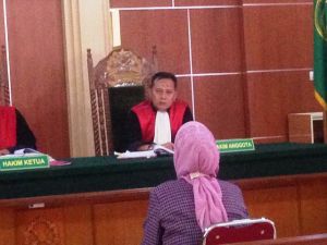 Bersaksi di Sidang, Istri HBA Mengaku Tak Tahu Jika Ada Korupsi