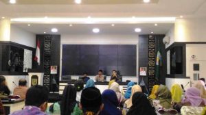 Relawan Demokrasi Kota Jambi Resmi Dikukuhkan, Ini Harapan Ketua KPU Yatno   