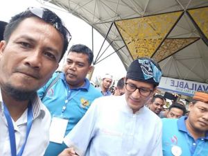 BREAKING NEWS: Tiba di Jambi, Murady Pasangkan Tanjak ke Sandi  Cawapres