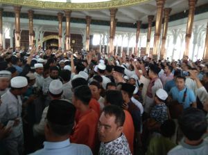 Diteriaki Takbir di Masjid Alfalah, Sandi Menangis