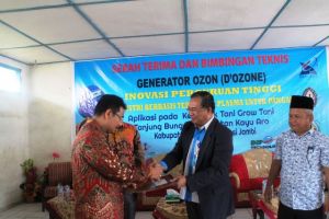 Peduli Akan Nasib Masyarakat Kerinci, SAH Bawa Mesin Pengawet Sayuran D'ozone Bagi Petani Kayu Aro