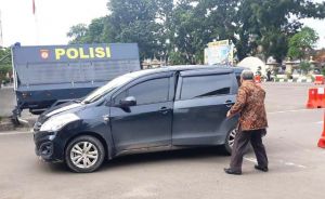 Enggan Diwawancarai Usai Diperiksa, Ismet Minta Jangan Difoto