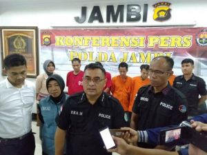 Polda Jambi Ungkap Ratusan Pil Ekstasi yang Ditemukan di Pasar Angso Duo