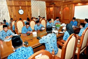 Fachrori Pimpin Rapat Staf Lengkap, Ini Yang Dibahas