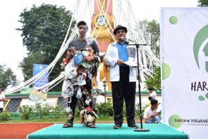 Hari Peduli Sampah Bersama Pemkot Jambi, Maulana: Penegakan Sanksi Pelanggar Jadi Contoh Nasional