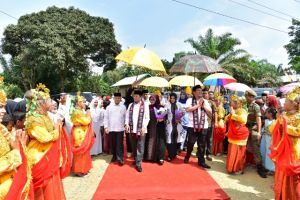 Peletakan Batu Pertama Masjid Raya Baiturrahim di Pelepat, Fachrori Ajak Makmurkan Masjid